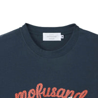 Polera azul marino Mofusand con gato y ovillo de lana