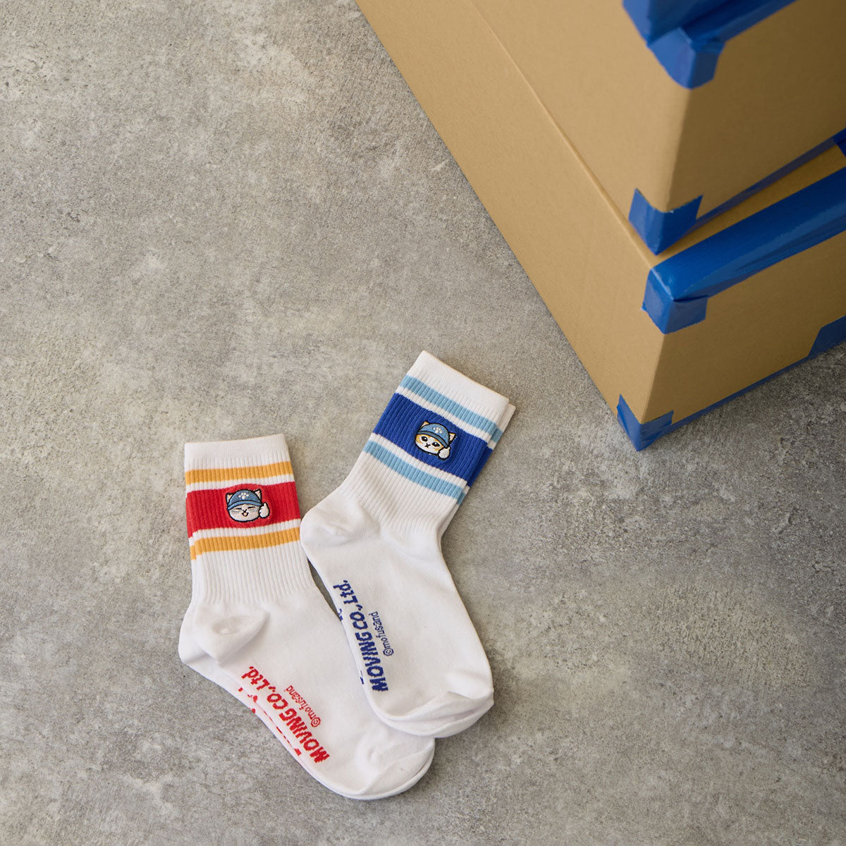 Calcetines Mofusand «Buen trabajo» rojos