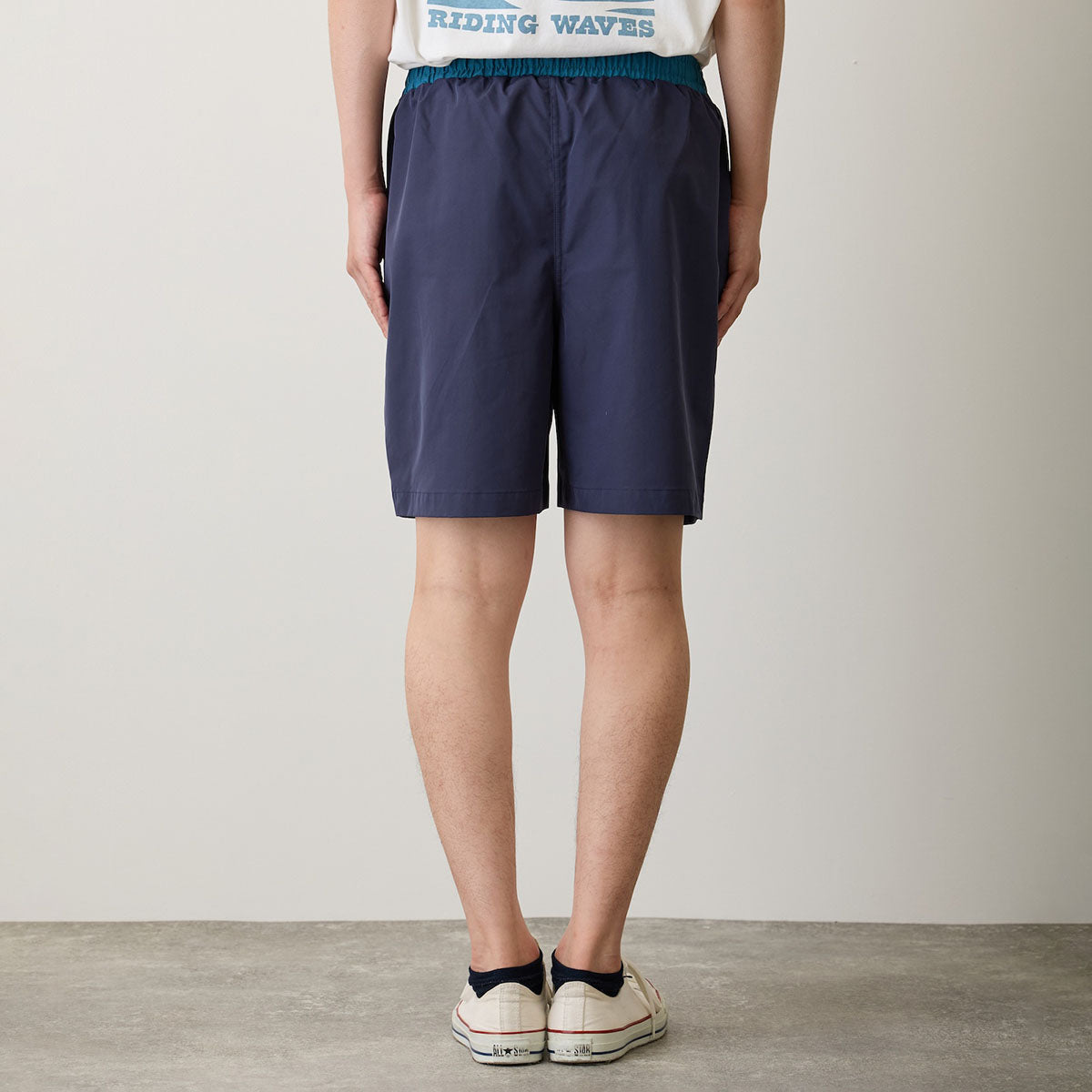 Shorts Mofusand Board Shark Just Chilling - Azul