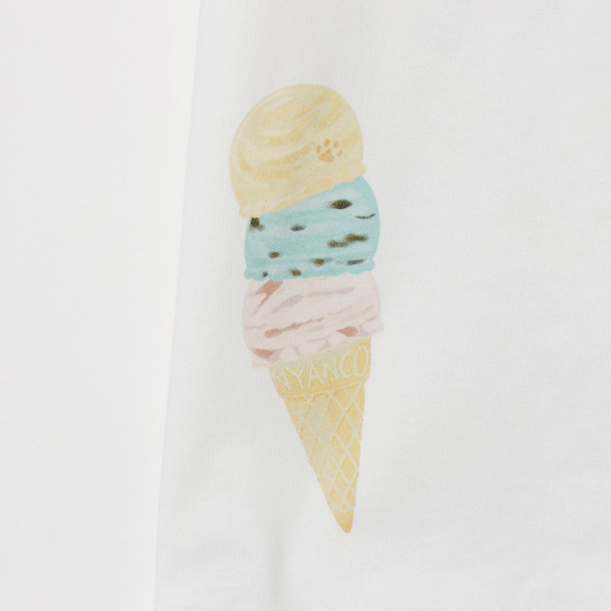 Polera Mofusand Ice Cream Nyan blanca