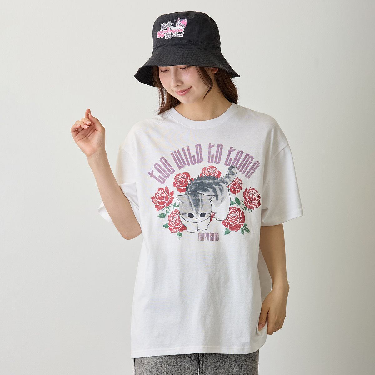 Polera mofusand Too Wild to Tame blanca