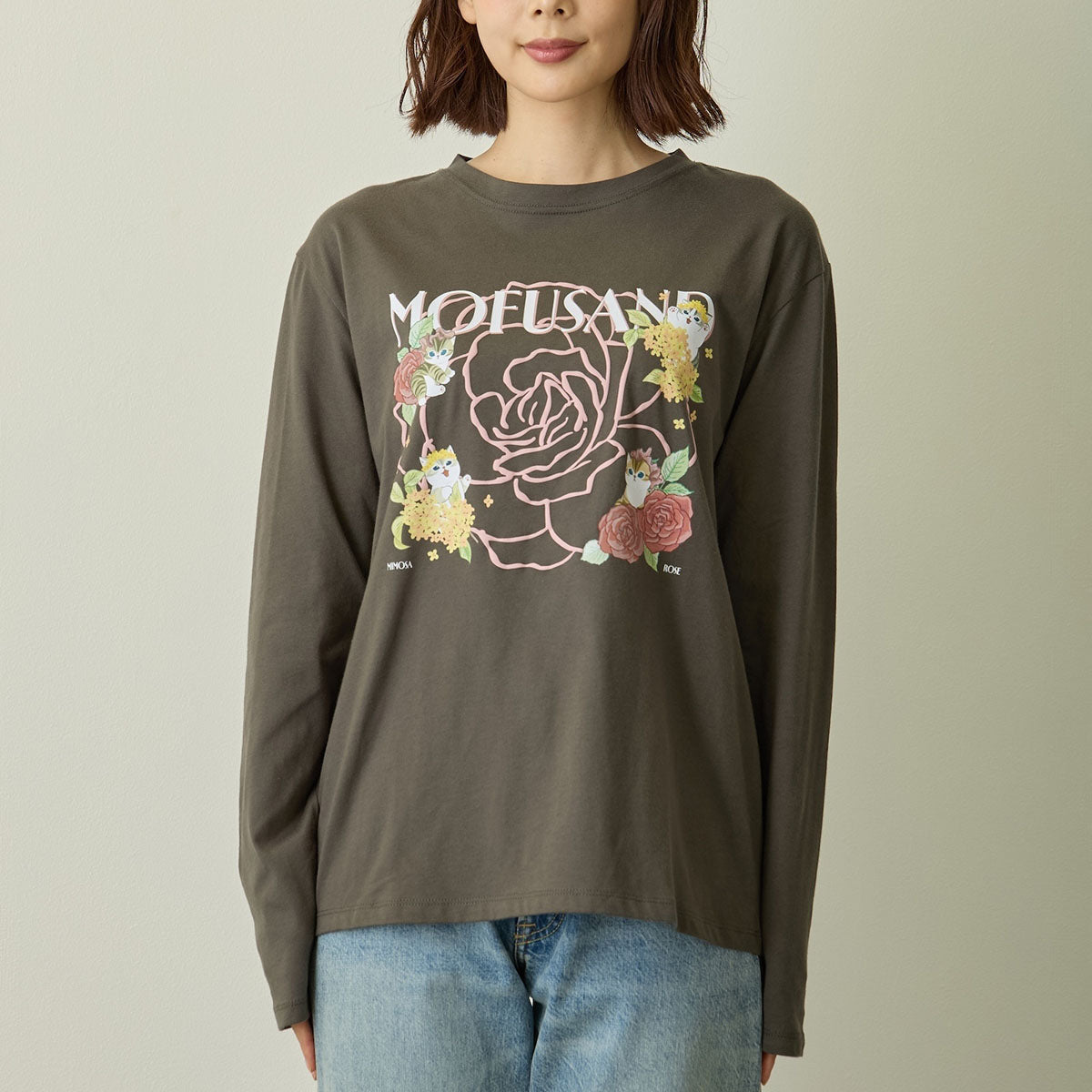 Polera manga larga mofusand x Hibiya Kadan con rosas
