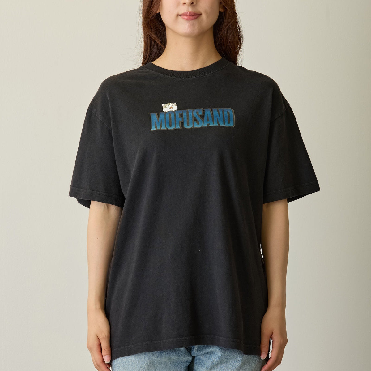 Polera negra mofusand Shark Cat estilo terror