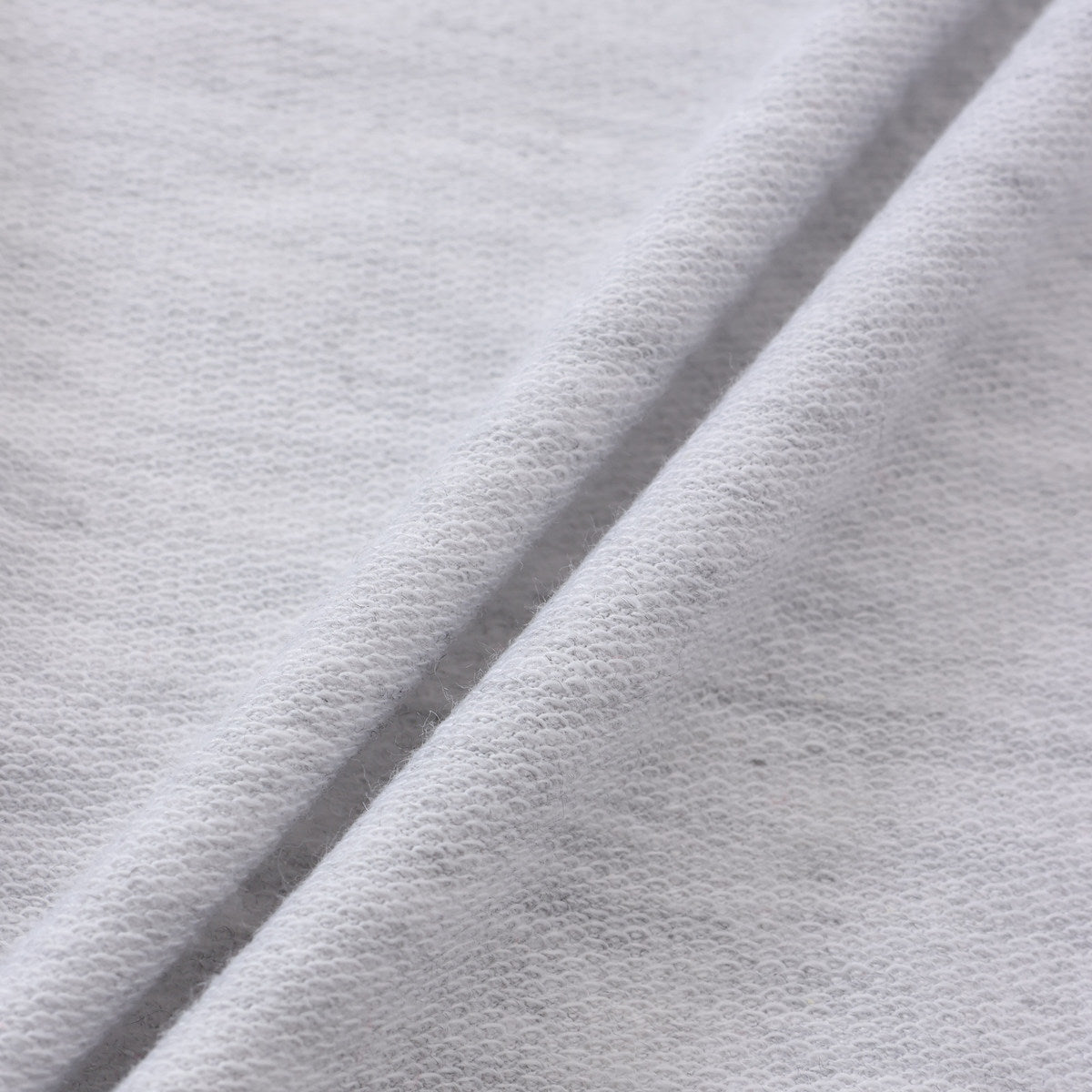 Pijama Chiikawa Ángel gris jaspeado