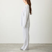 Pijama Chiikawa Ángel gris jaspeado