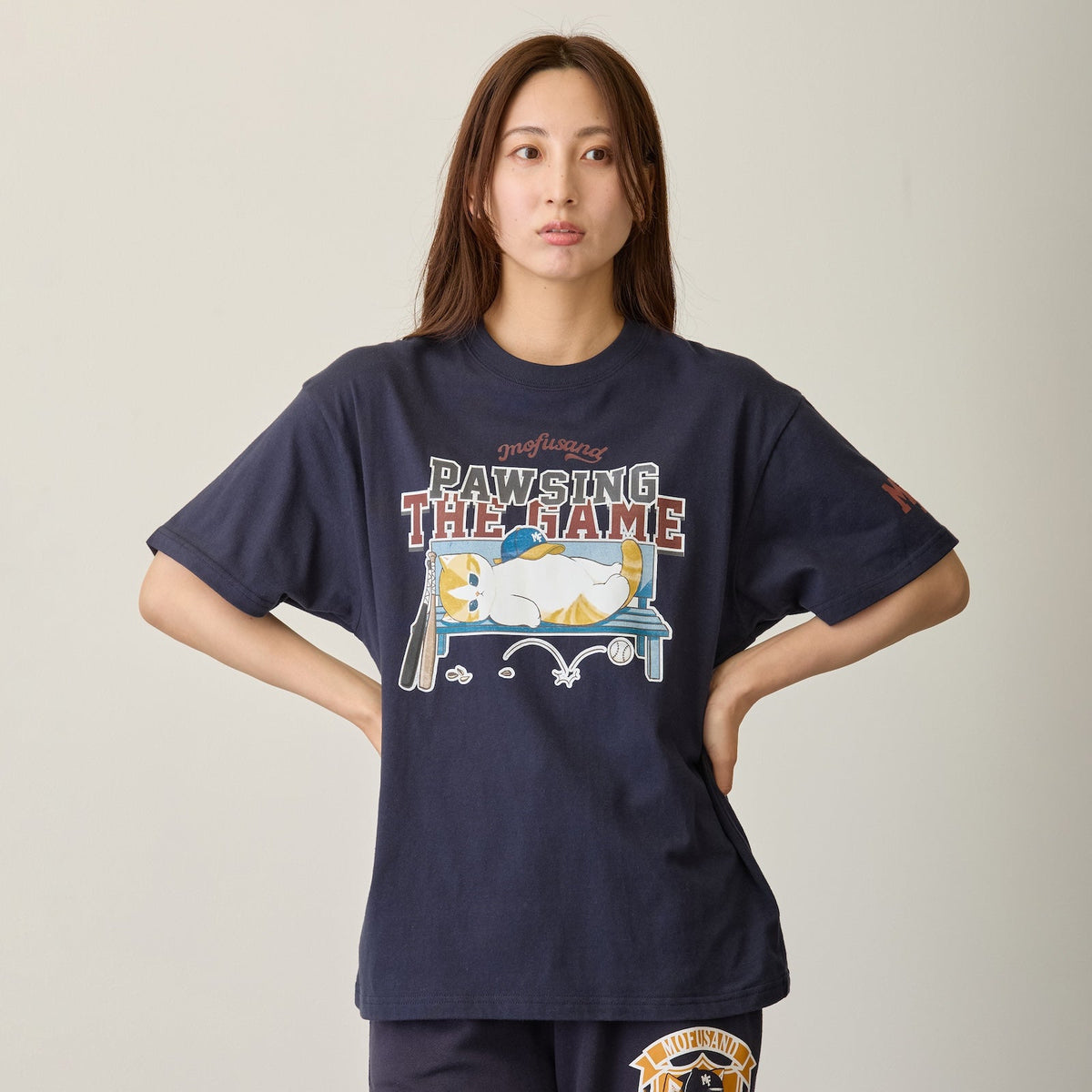 Polera mofusand PAWSING THE GAME azul marino