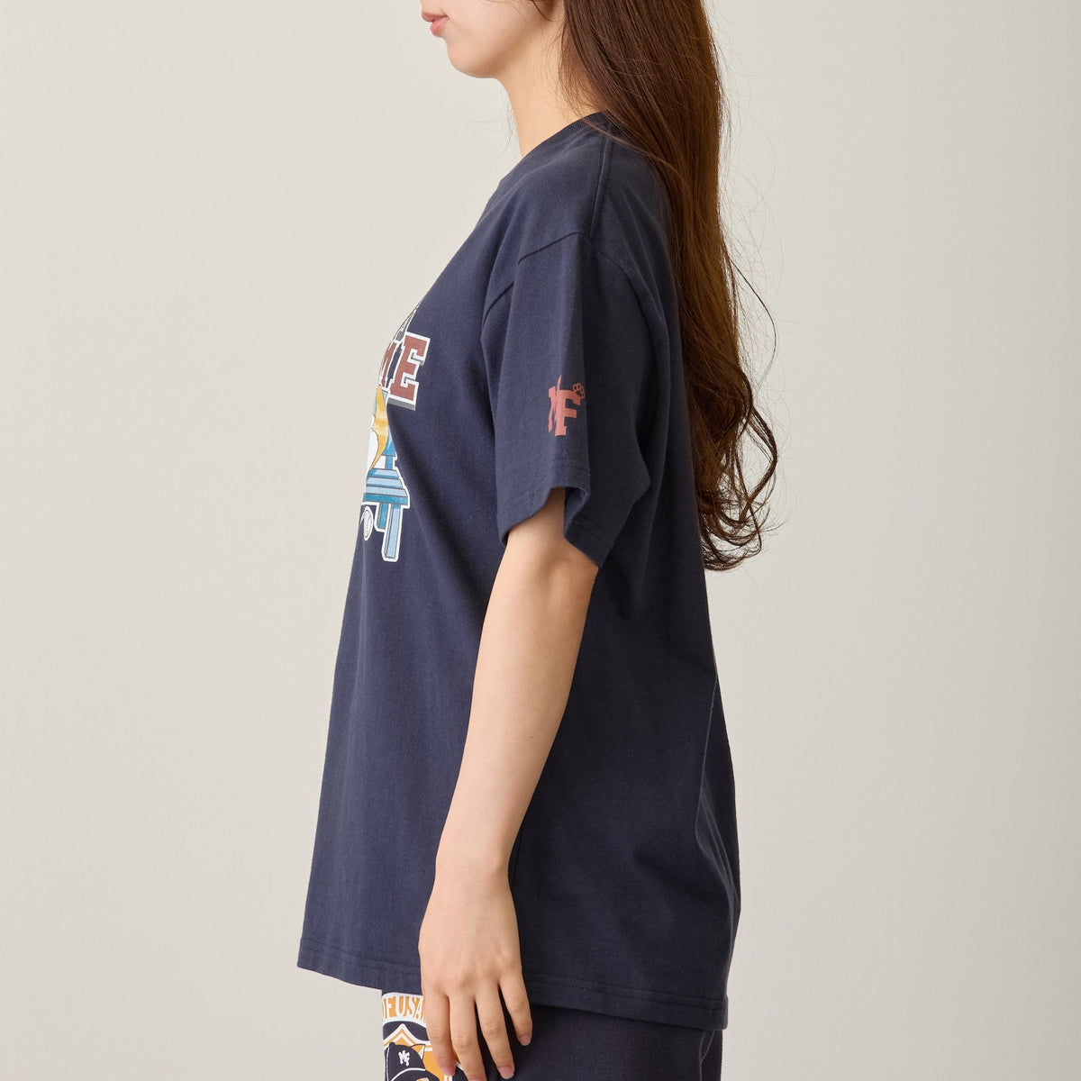 Polera mofusand PAWSING THE GAME azul marino