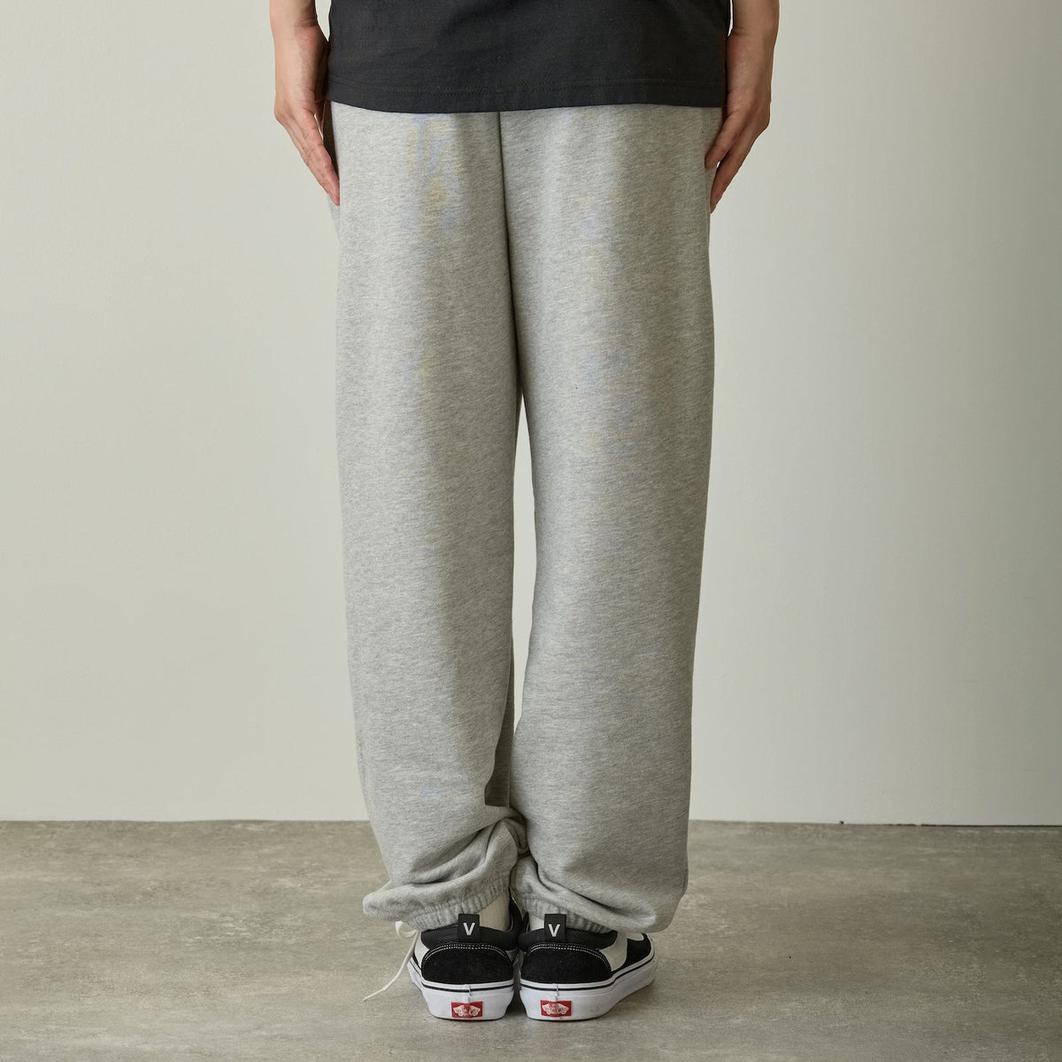 Pantalón de buzo Mofusand ¡Buen batazo, miau! gris jaspeado