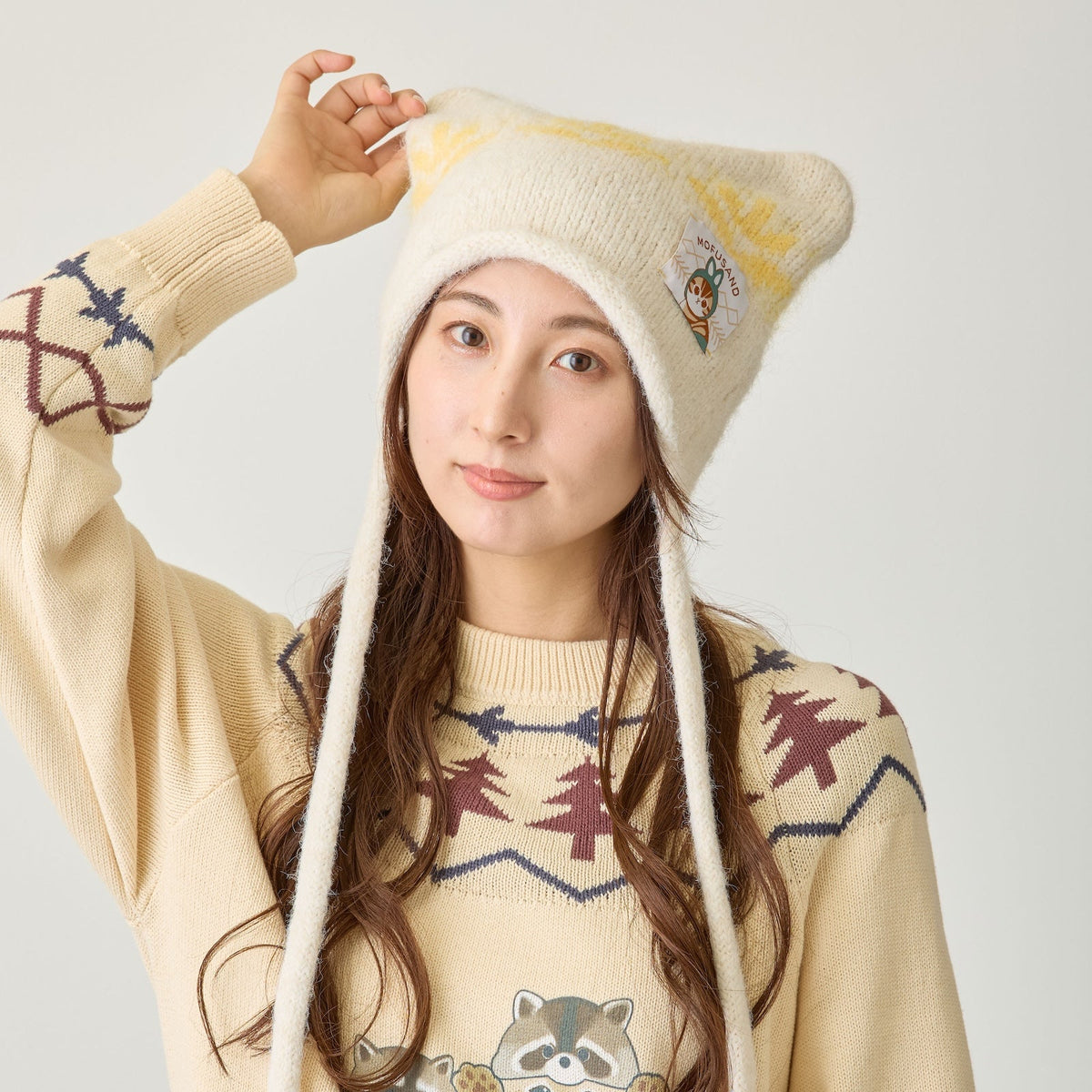 Gorro tejido con orejas de gato mofusand WOODLANDS