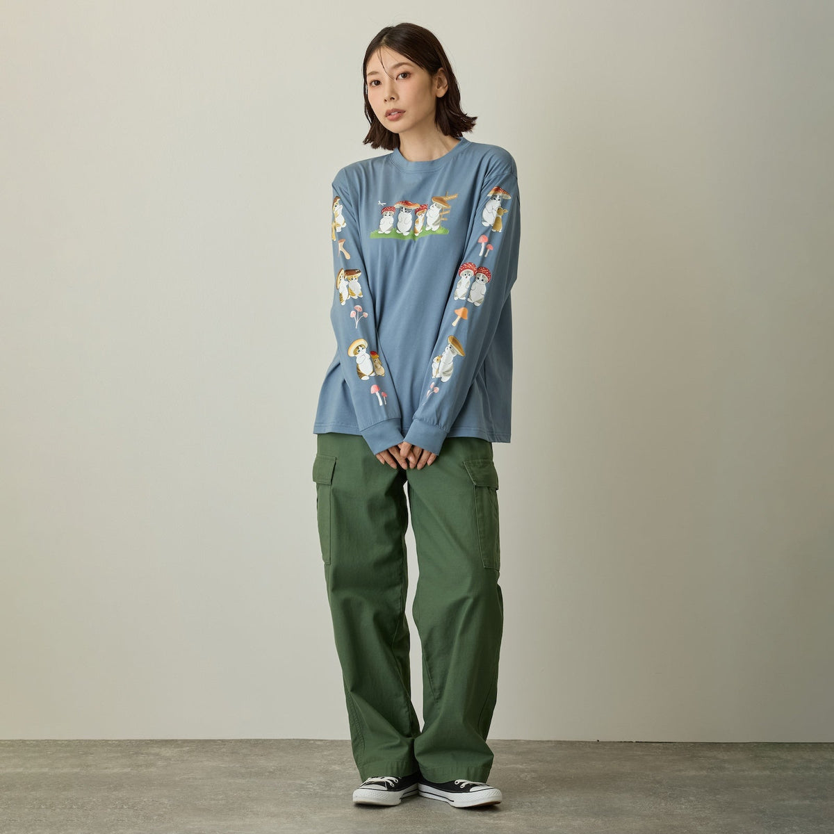 Polera manga larga mofusand Woodlands Mushroom azul celeste