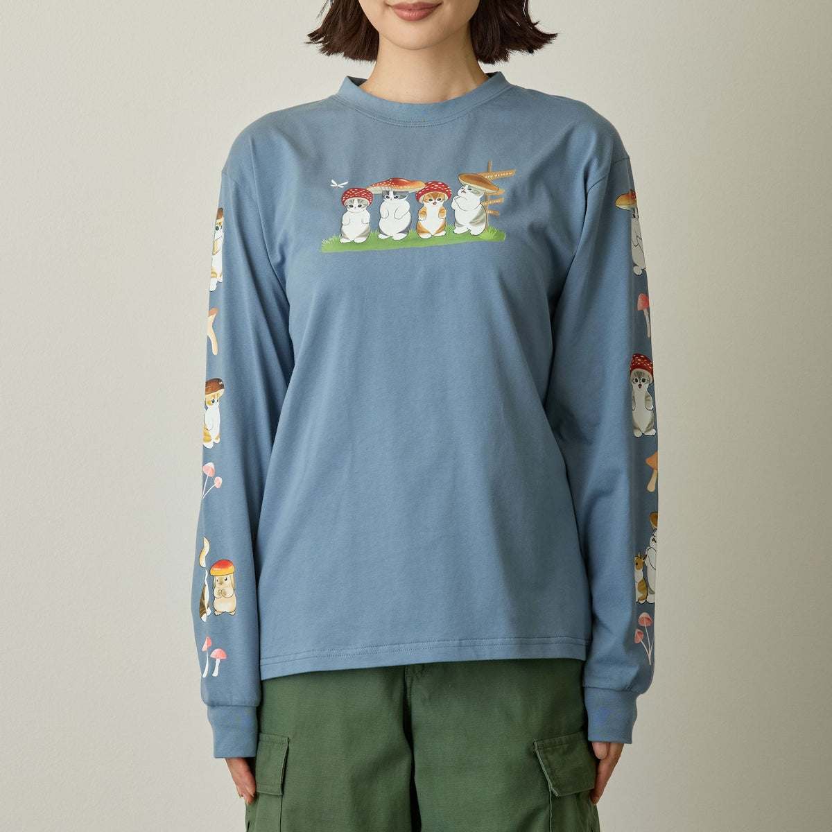Polera manga larga mofusand Woodlands Mushroom azul celeste
