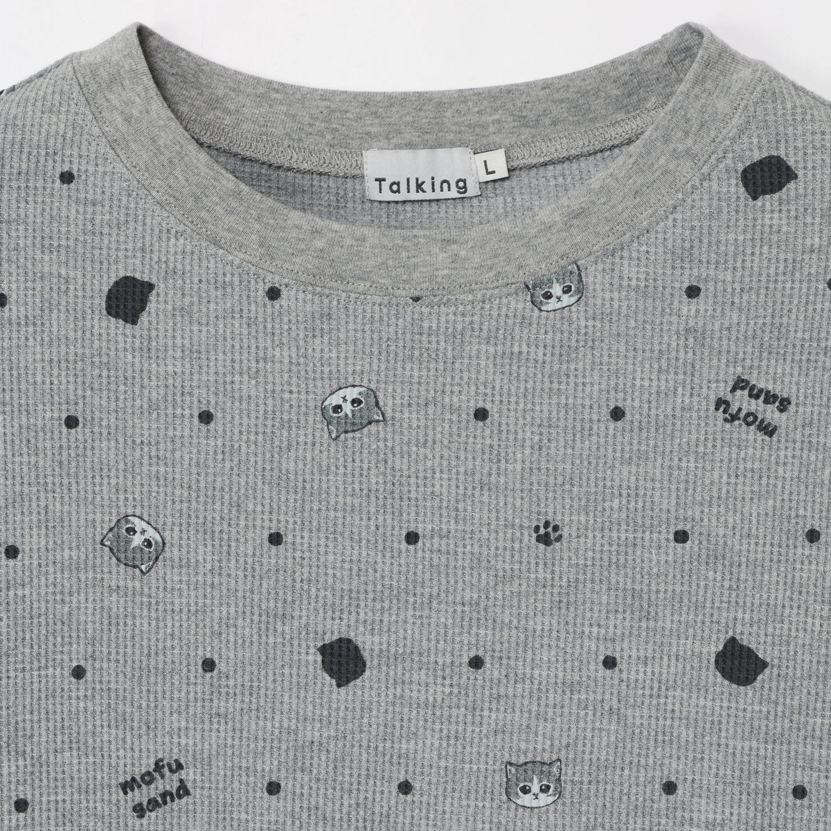 Polera waffle Mofusand gris con lunares