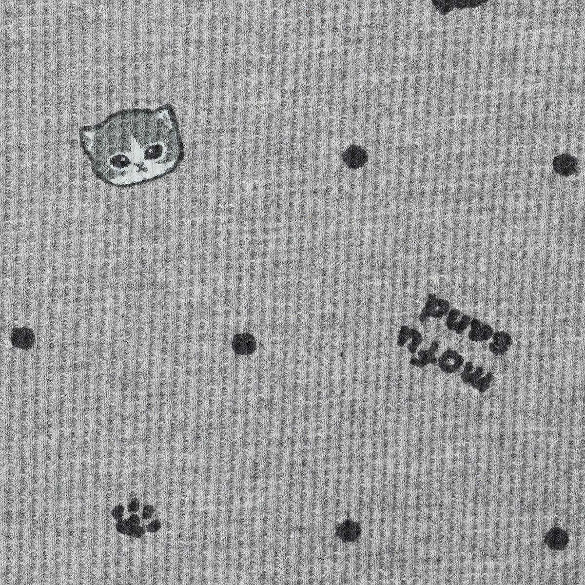 Polera waffle Mofusand gris con lunares