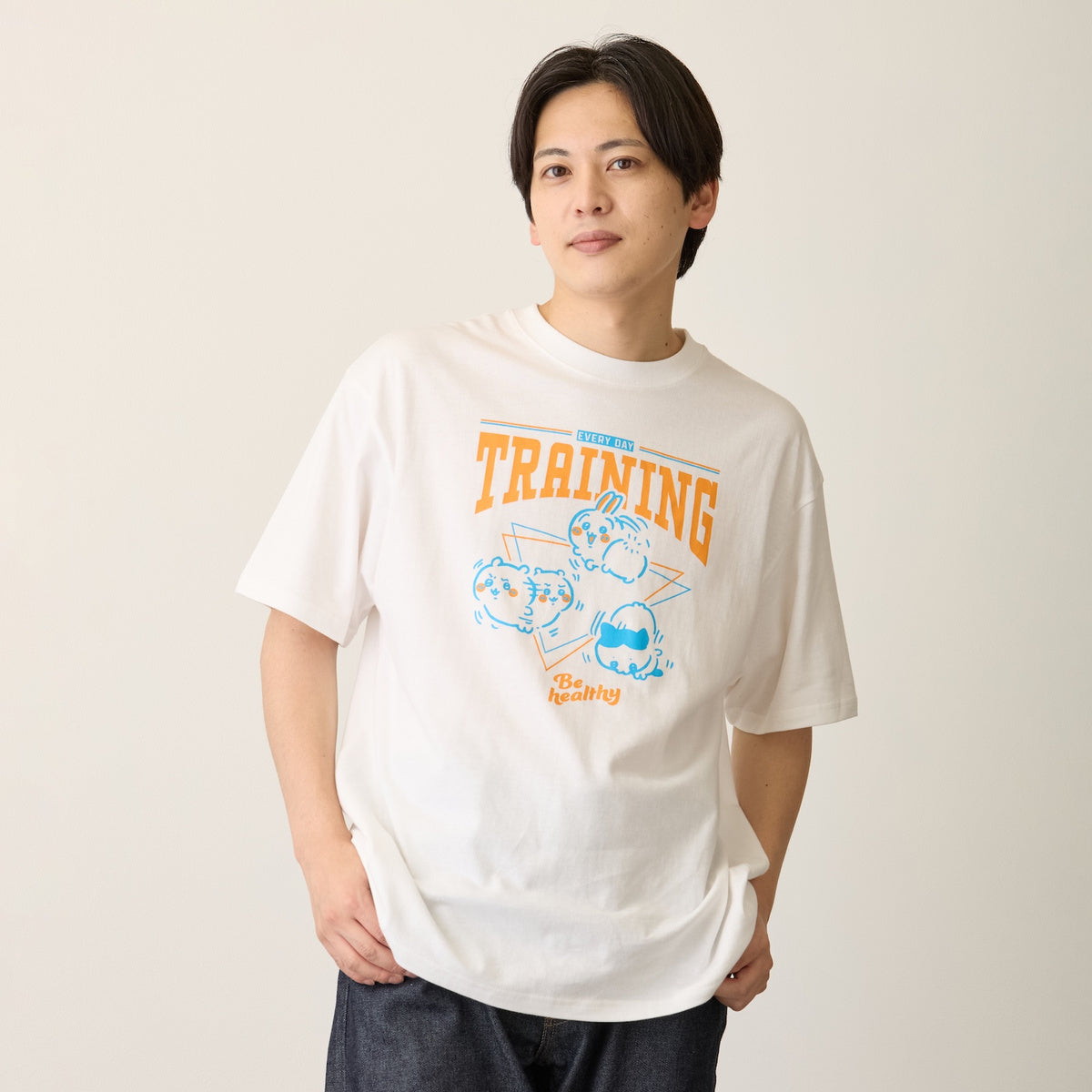 Chiikawa: Polera blanca de entrenamiento en trío