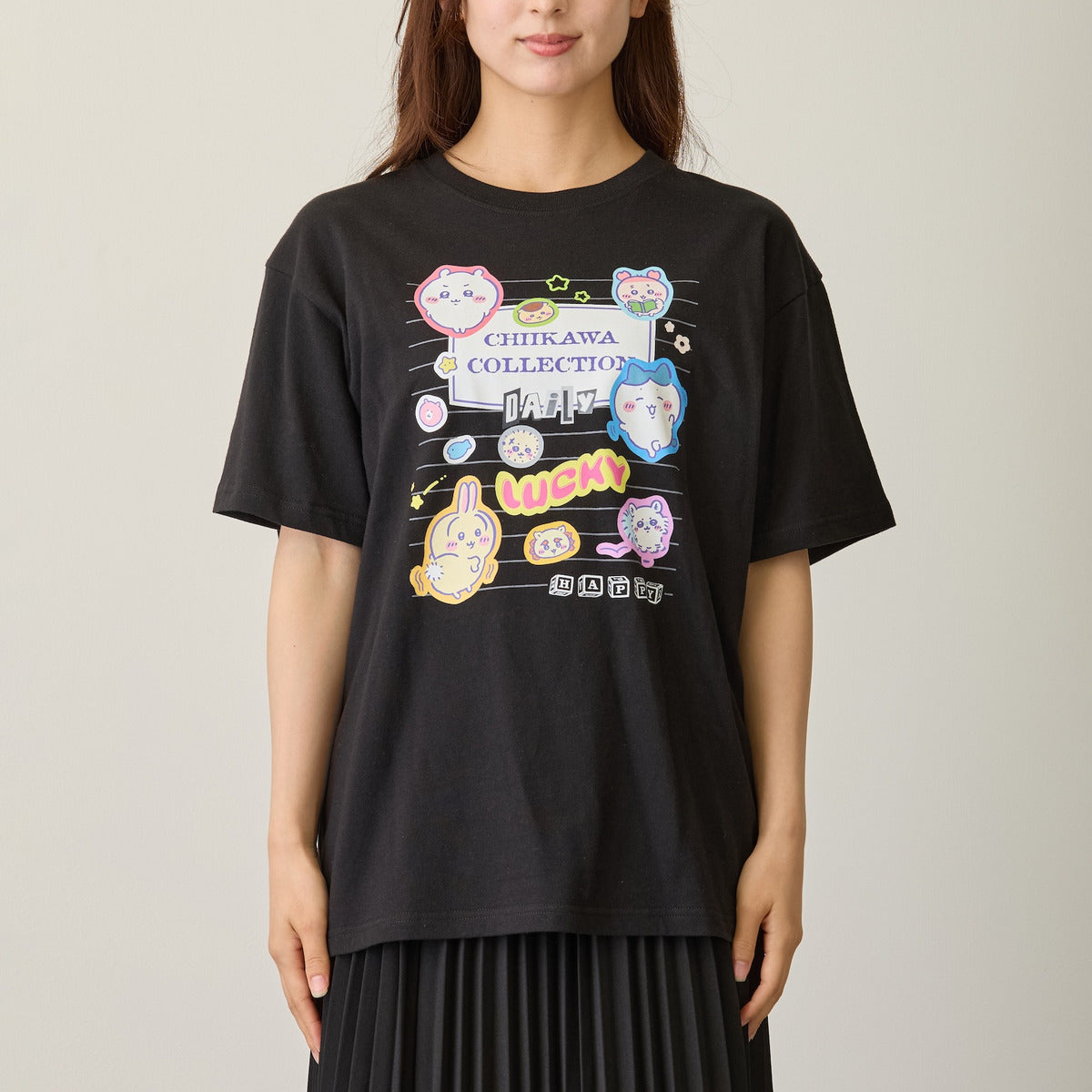 Polera Chiikawa estilo cuaderno universitario negra