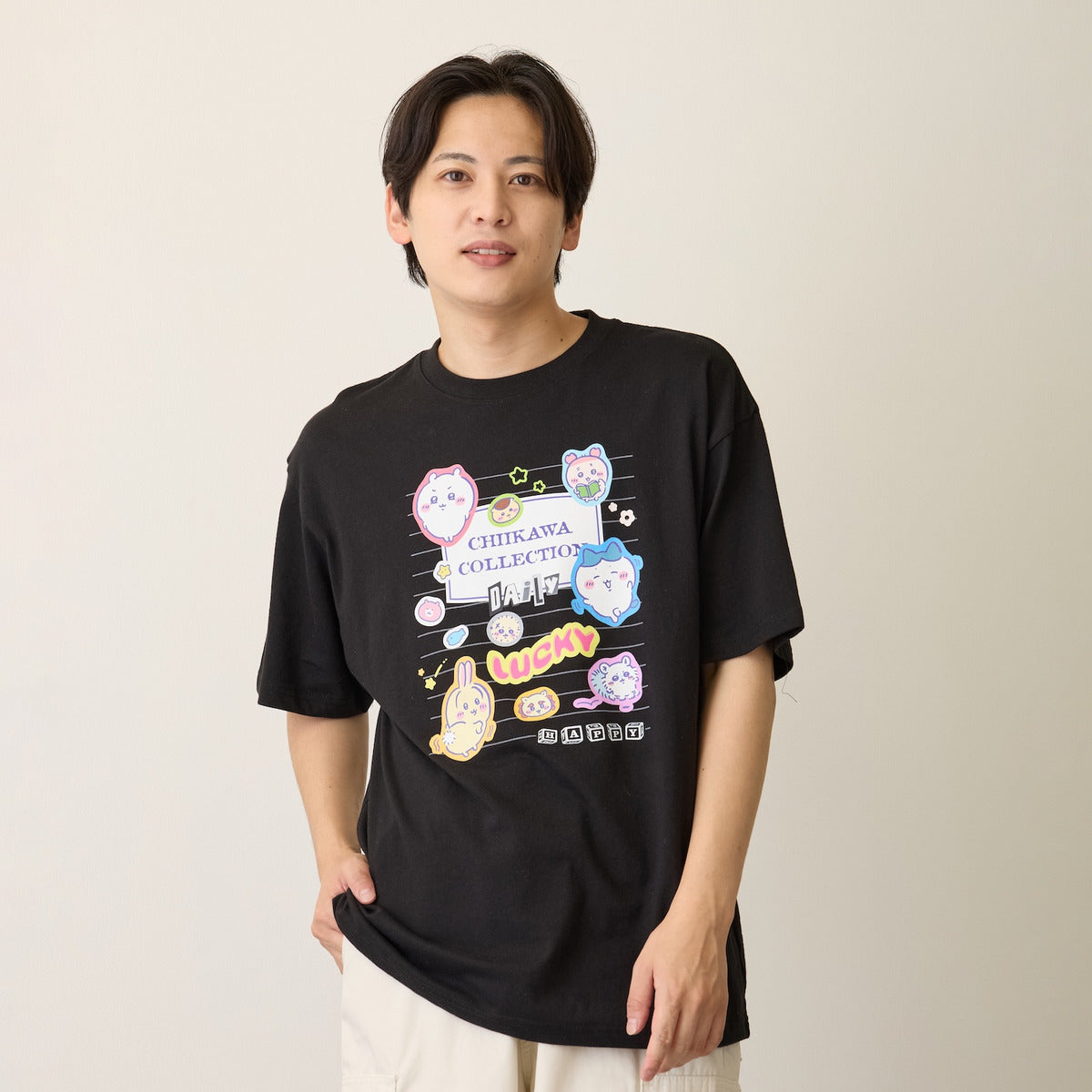 Polera Chiikawa estilo cuaderno universitario negra