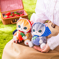 Peluche mofusand Merci Strawberry con frutilla azul