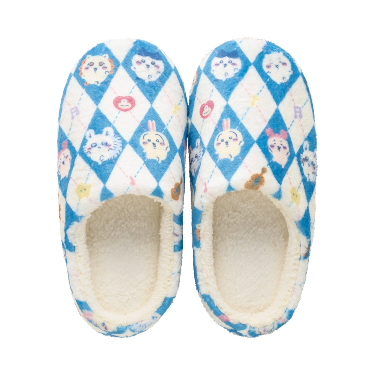 Pantuflas abrigadas Chiikawa, diseño de baile
