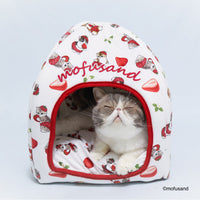 Cama tipo domo para mascotas mofusand de frutilla
