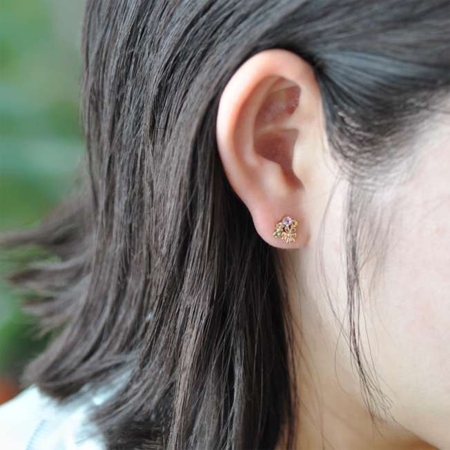 Aros Rapunzel en oro amarillo K10 con piedras de colores