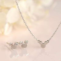 Collar con colgante de Mickey Mouse en platino y diamante
