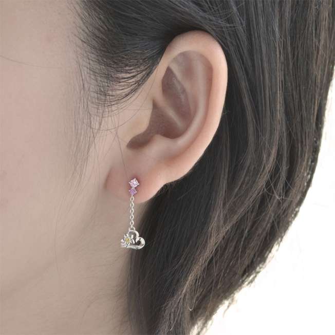 Aros de Rapunzel con corazón y baño de rodio