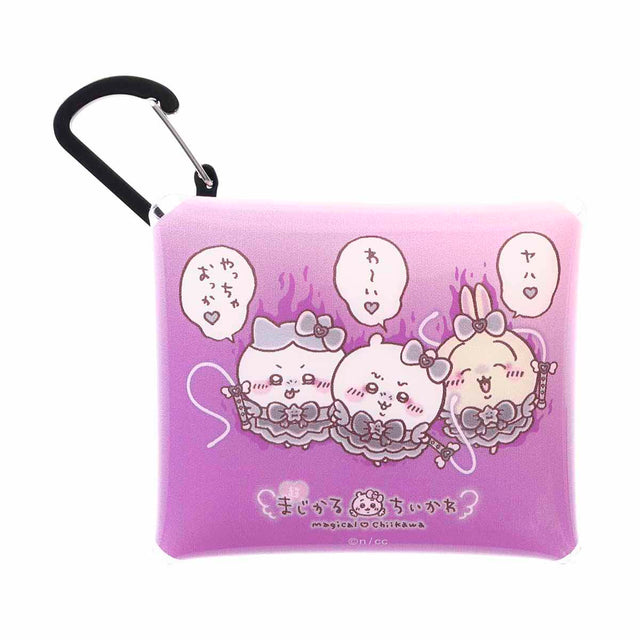 Estuche transparente Chiikawa Magical con mosquetón