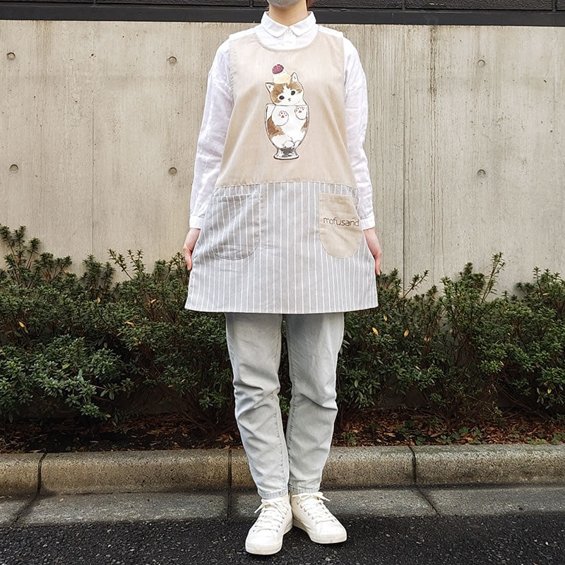 Delantal Mofusand gris con gatito parfait