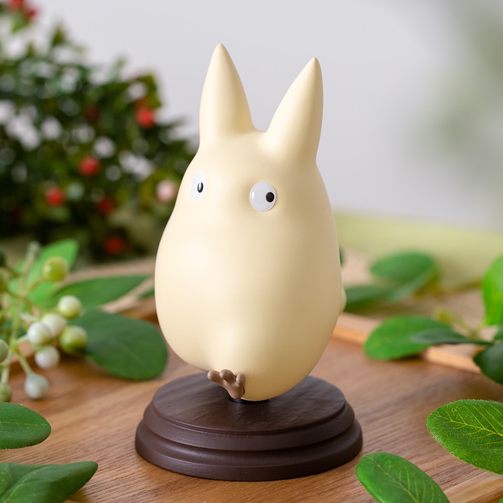 Figura Totoro pequeño caminando - Mi vecino Totoro