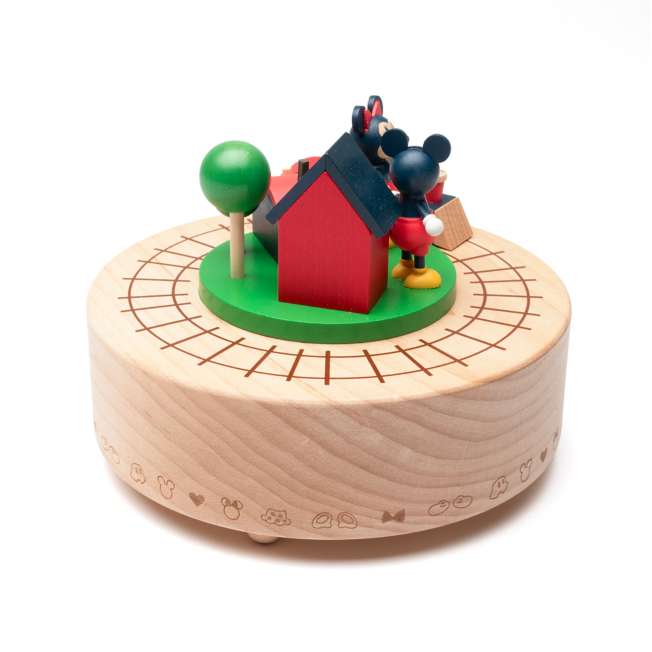 Caja musical de madera con tren de Mickey y Minnie
