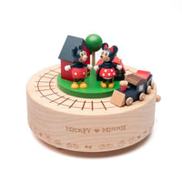 Caja musical de madera con tren de Mickey y Minnie