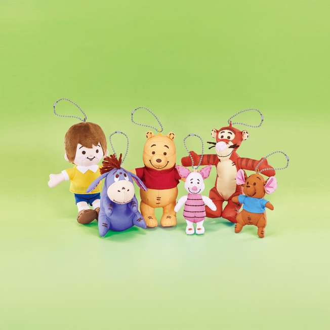 Peluche colgante sorpresa de Winnie the Pooh