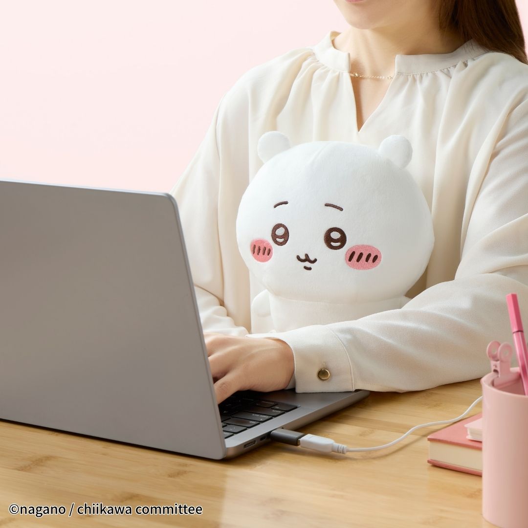 Peluche térmico Chiikawa con conexión USB