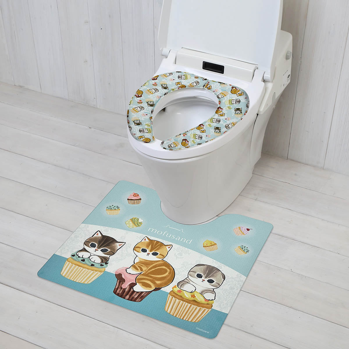 Mofusand: Alfombra de baño con gatitos cupcake