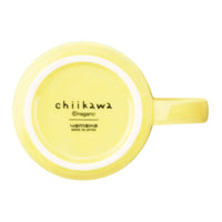 Taza Chiikawa Flores felices amarilla