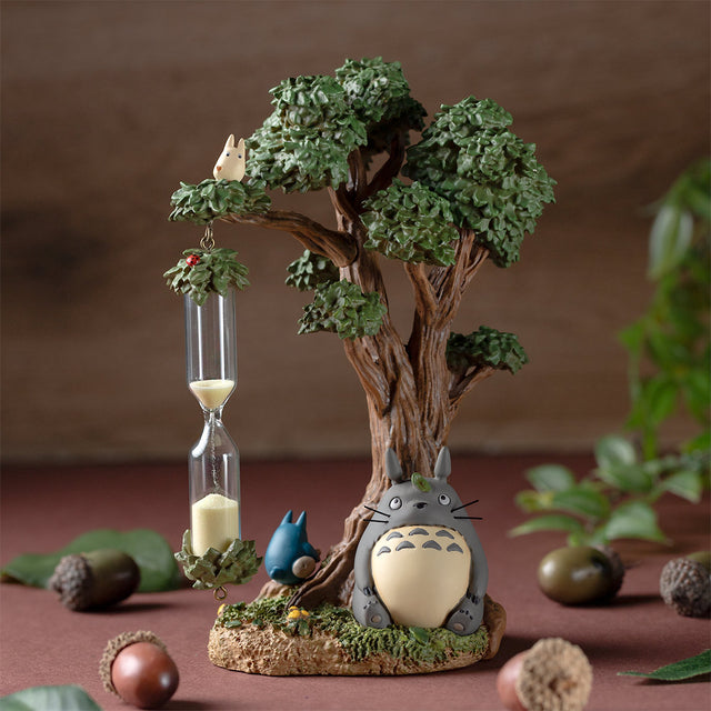 Reloj de arena diorama de Totoro