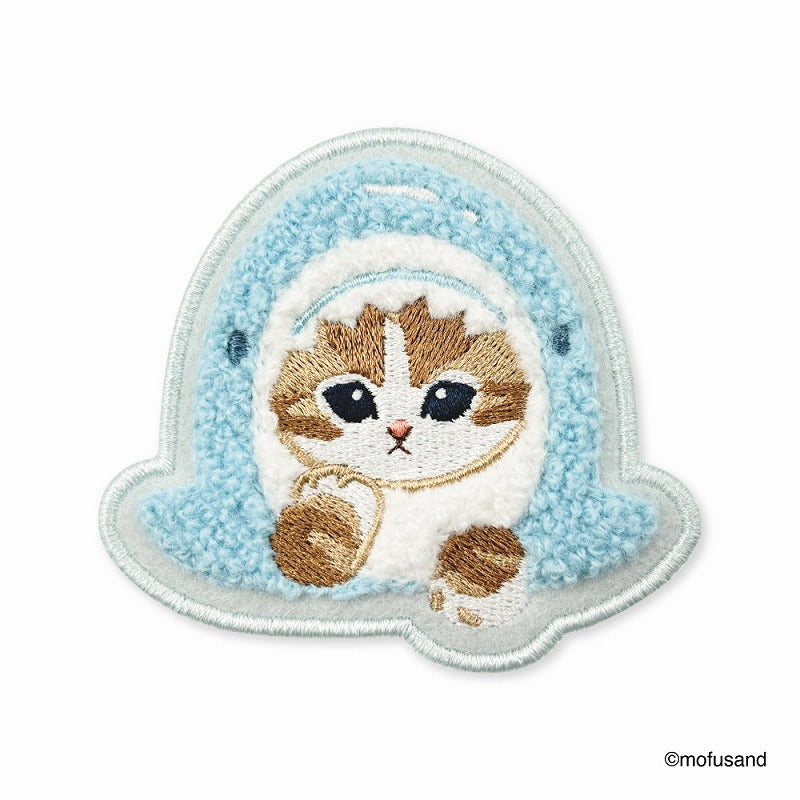 Mofusand: insignia pastel de gatito tiburón