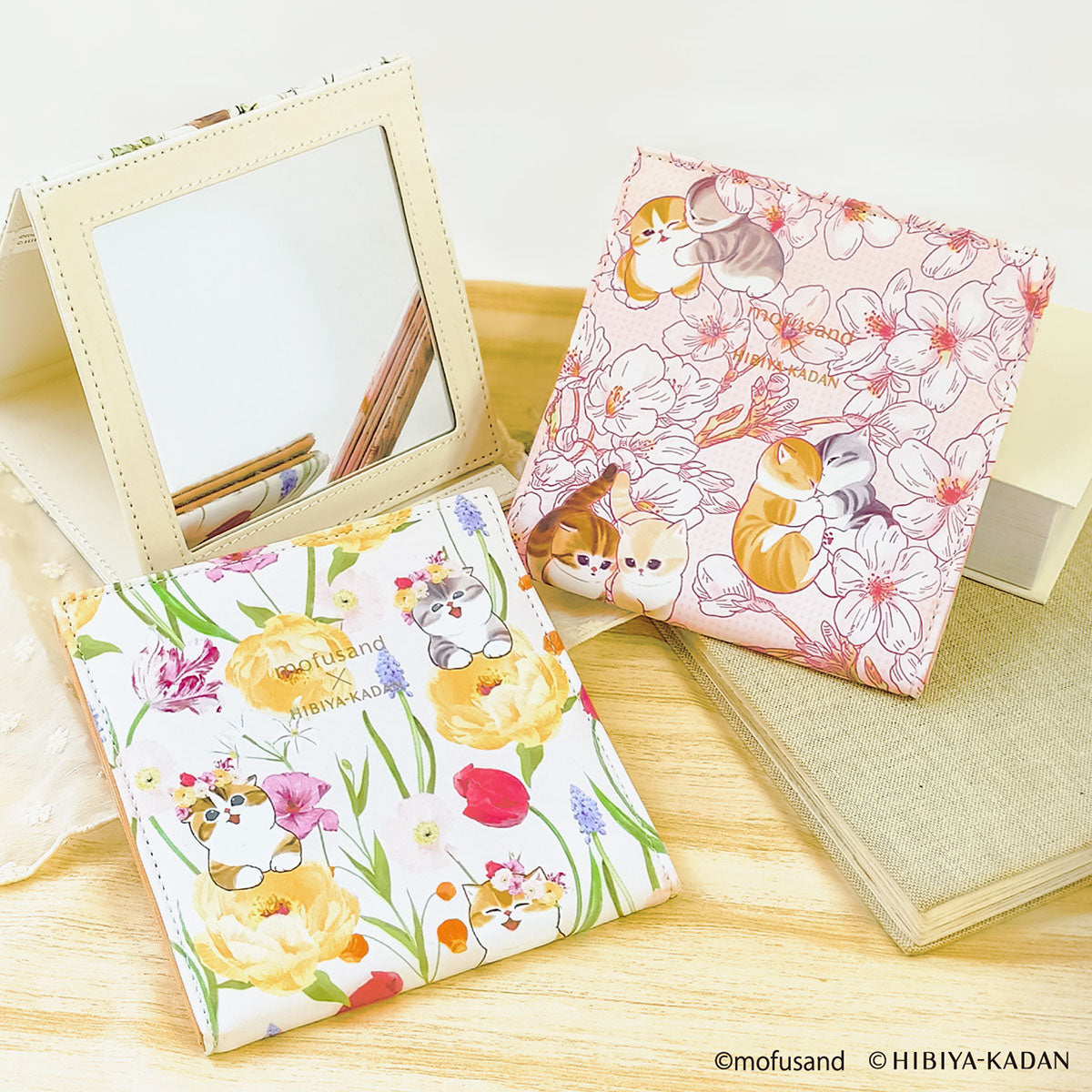 Espejo cuadrado plegable mofusand x Hibiya Kadan beige