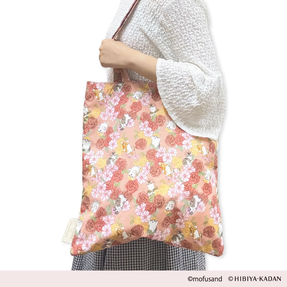 Bolso tote Mofusand × Hibiya Kadan rosado
