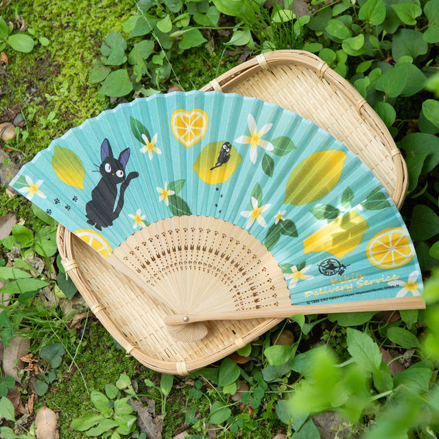 Abanico Kiki's Delivery Service Limón