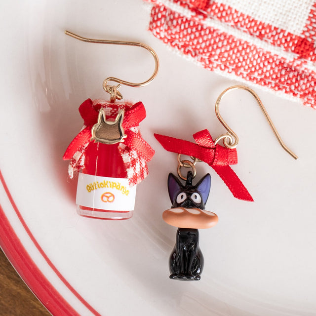 Aros Kiki's Delivery Service: frasco y Jiji