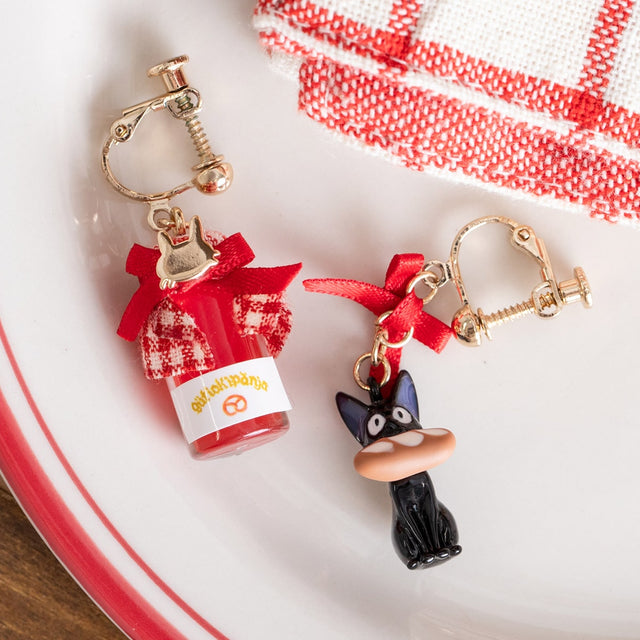 Aros Kiki's Delivery Service: frasco y Jiji