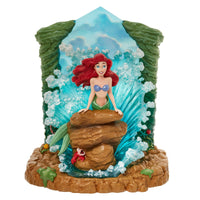 Figura iluminada de Ariel y Sebastián – La Sirenita