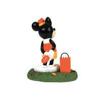 Figura Village de Mickey comprando una entrada