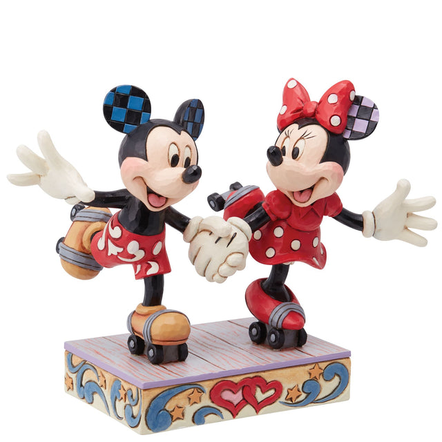Figura Disney Traditions de Mickey y Minnie patinando