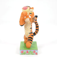 Figura Tigger contra una abeja - Winnie the Pooh