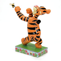 Figura Tigger contra una abeja - Winnie the Pooh