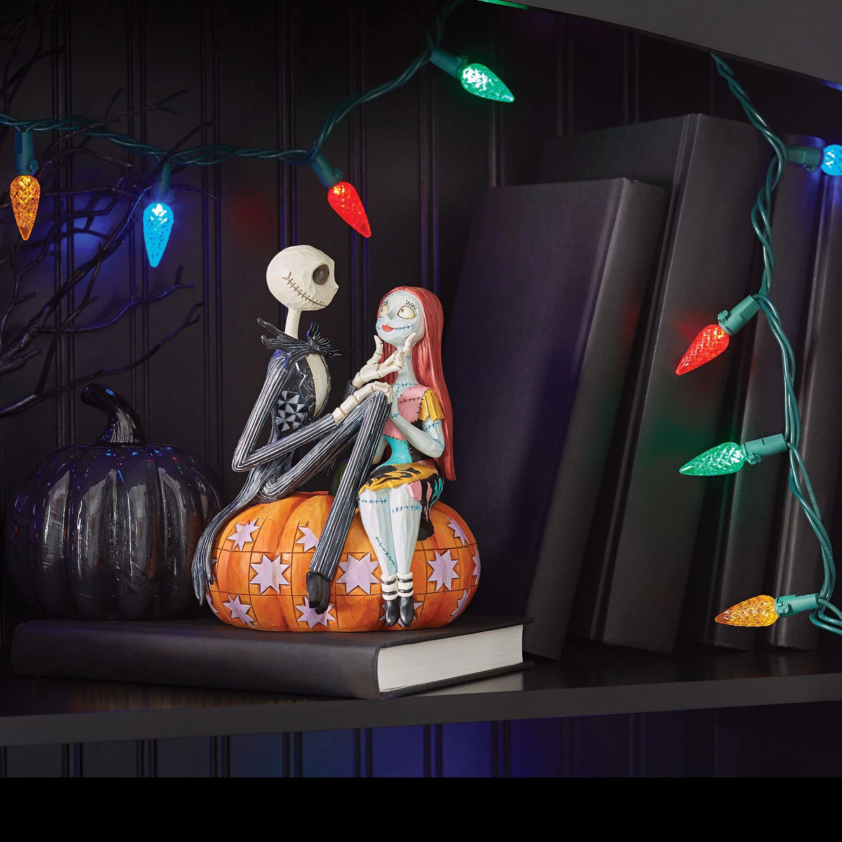 Figura Jack y Sally sobre una calabaza