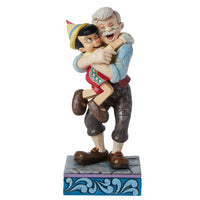 Figura Geppetto y Pinocho abrazados