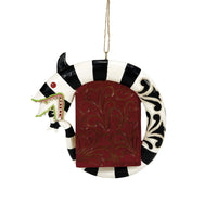 Adorno colgante Beetlejuice: gusano de arena y libro